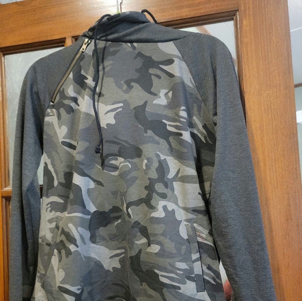 Cool Double Hooded Shirt